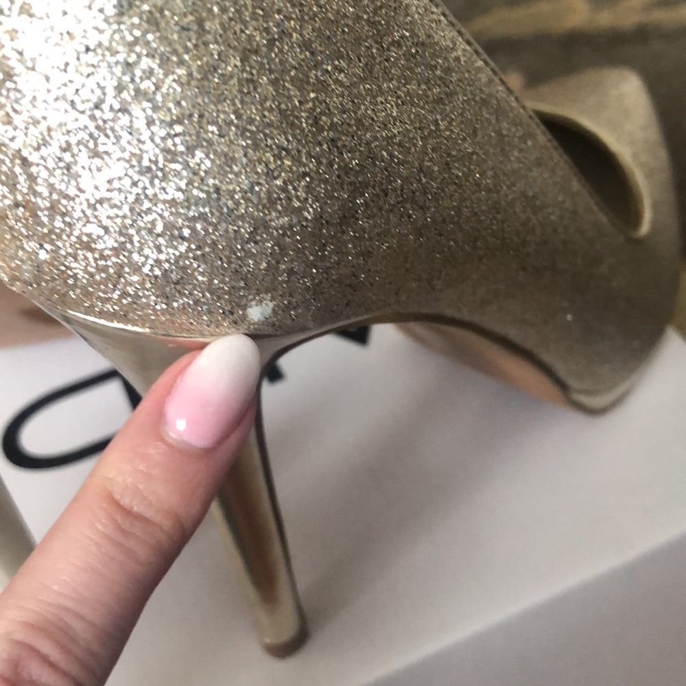 Aldos. Gold sparkly platform heel. Size 7 - Picture 5 of 8